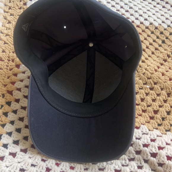 Peloton Cap - Picture 3 of 4